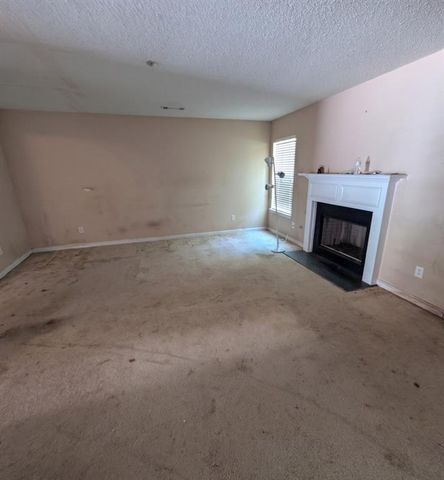 2376 Creel Road, Atlanta, GA 30349