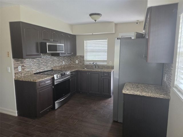 603 CITRUS AVENUE, Dundee, FL 33838