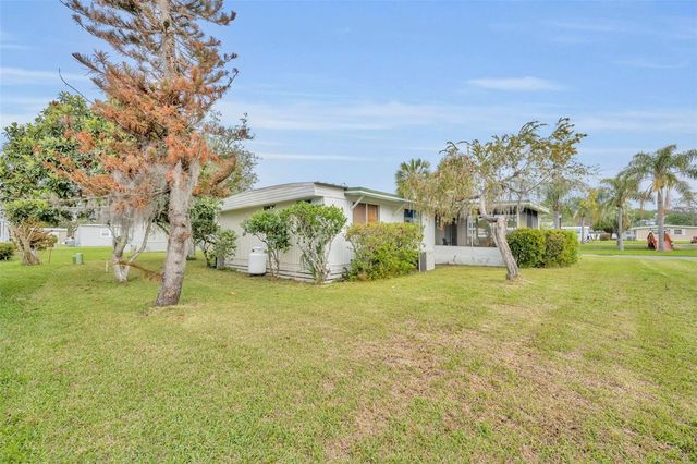 104 DIAMOND HEAD DRIVE, Leesburg, FL 34788