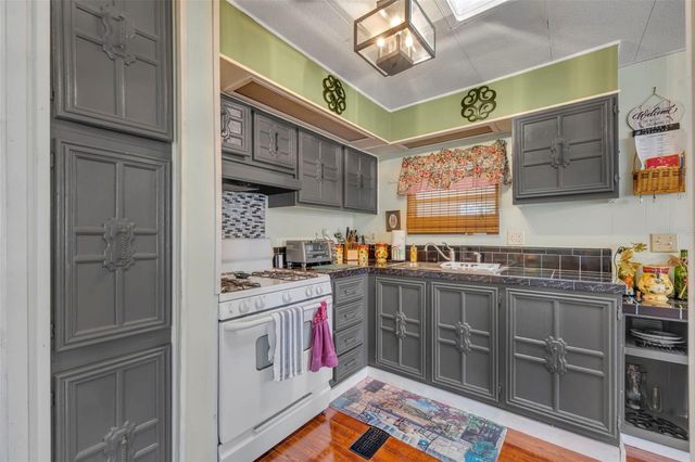 104 DIAMOND HEAD DRIVE, Leesburg, FL 34788