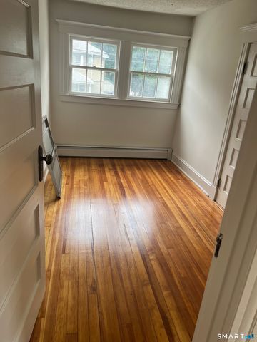 85 Brookline Avenue, Bloomfield, CT 06002