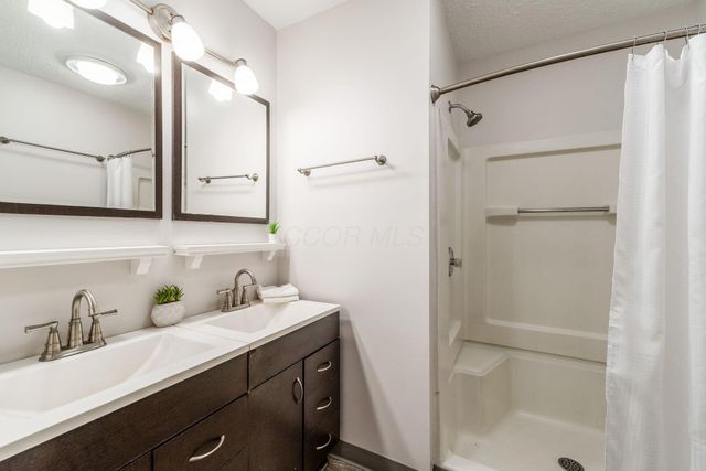 5600 Blendon View Court, Columbus, OH 43230