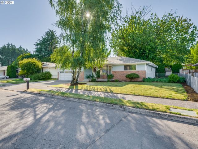 1230 Se 214TH Ave, Gresham, OR 97030
