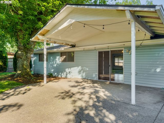 1230 Se 214TH Ave, Gresham, OR 97030