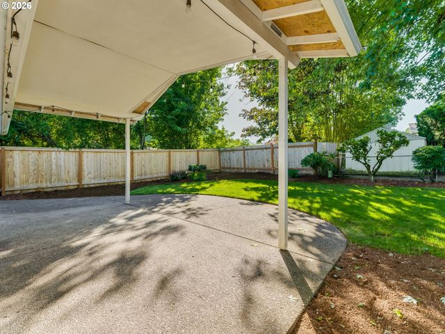 1230 Se 214TH Ave, Gresham, OR 97030