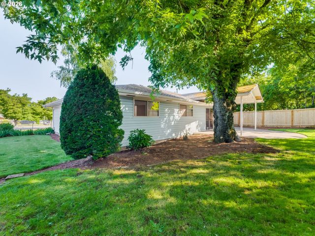 1230 Se 214TH Ave, Gresham, OR 97030