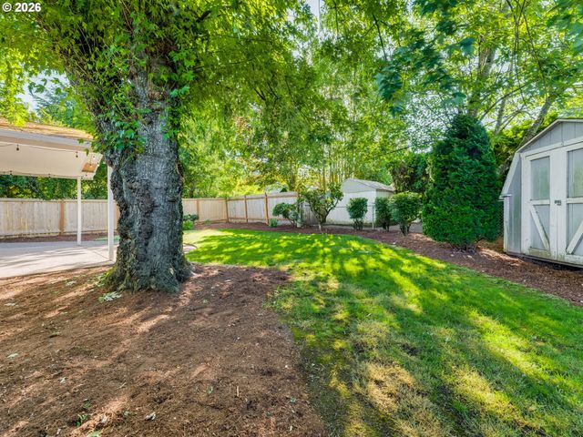 1230 Se 214TH Ave, Gresham, OR 97030