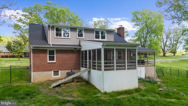 2836 RIDGE RD, Windsor Mill, MD 21244