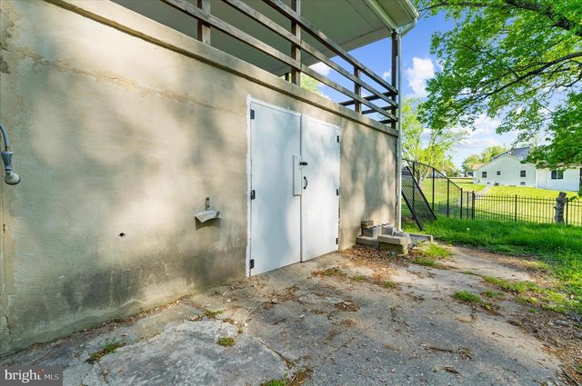 2836 RIDGE RD, Windsor Mill, MD 21244