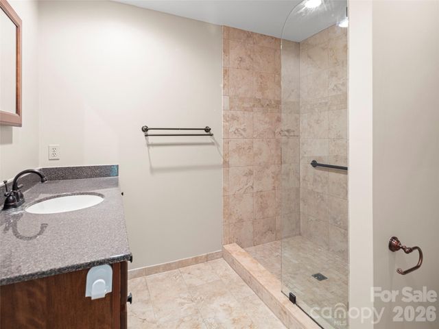 1301 Hyde Park Drive, Asheville, NC 28806