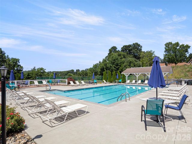 1301 Hyde Park Drive, Asheville, NC 28806