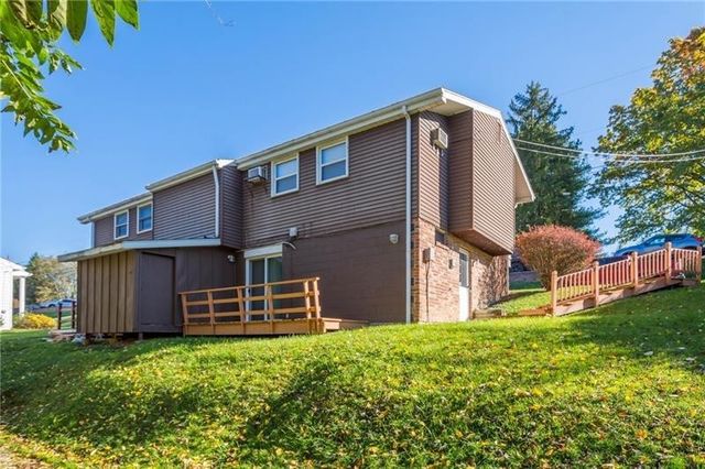 37 Webb Drive, N Franklin Twp, PA 15301