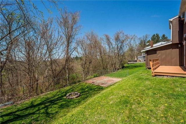 37 Webb Drive, N Franklin Twp, PA 15301