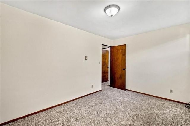 37 Webb Drive, N Franklin Twp, PA 15301