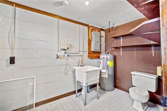 37 Webb Drive, N Franklin Twp, PA 15301
