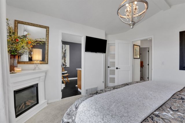 8310 E Bull Pine Ln, Spokane, WA 99217