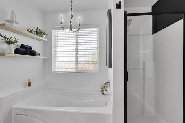 8310 E Bull Pine Ln, Spokane, WA 99217