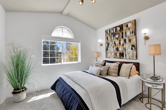 8310 E Bull Pine Ln, Spokane, WA 99217