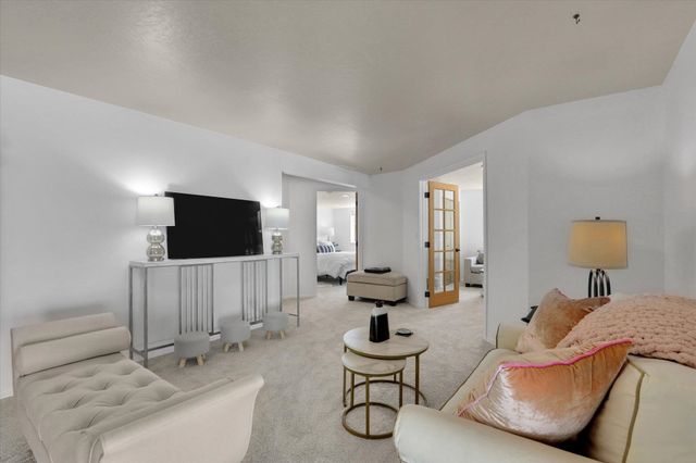 8310 E Bull Pine Ln, Spokane, WA 99217