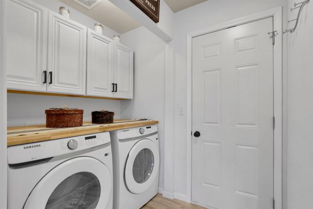 8310 E Bull Pine Ln, Spokane, WA 99217