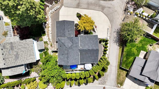 8310 E Bull Pine Ln, Spokane, WA 99217