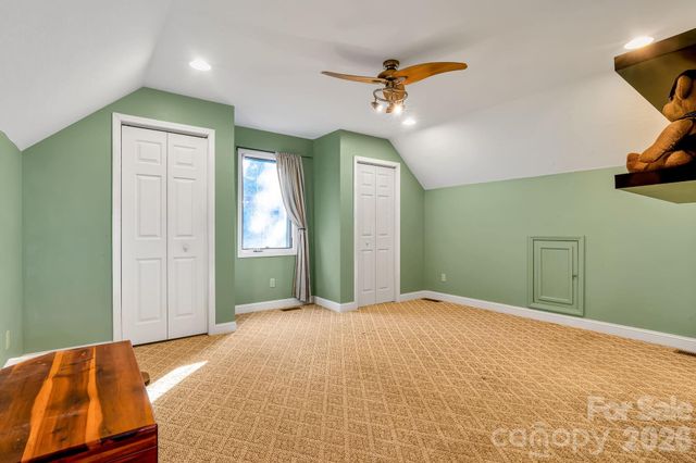 739 Mccanless Creek Drive, Marion, NC 28752