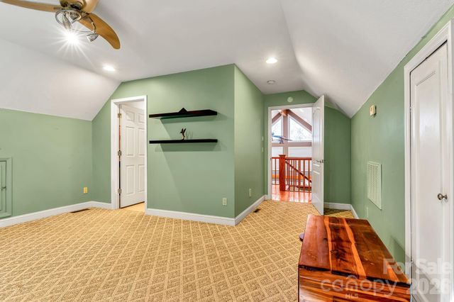 739 Mccanless Creek Drive, Marion, NC 28752