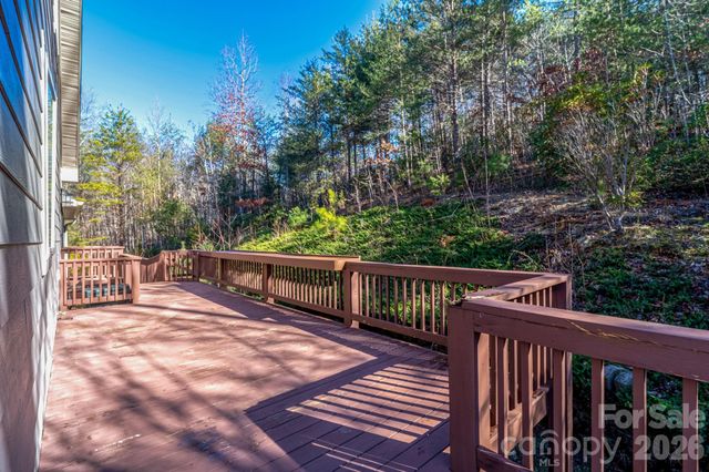 739 Mccanless Creek Drive, Marion, NC 28752