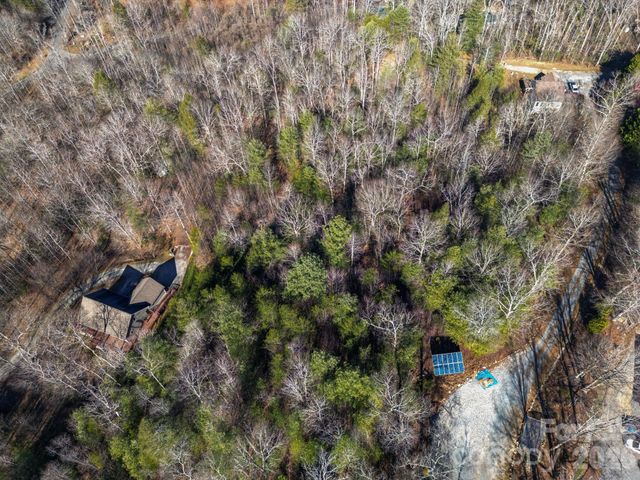 739 Mccanless Creek Drive, Marion, NC 28752