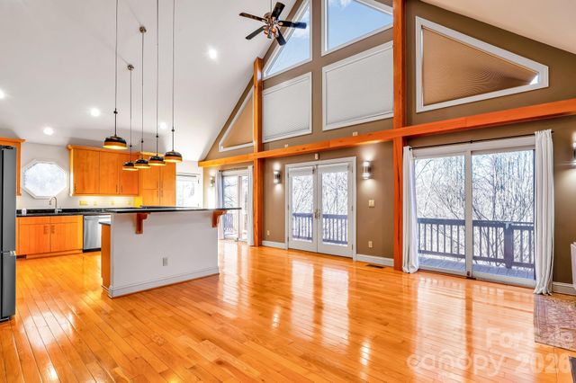 739 Mccanless Creek Drive, Marion, NC 28752