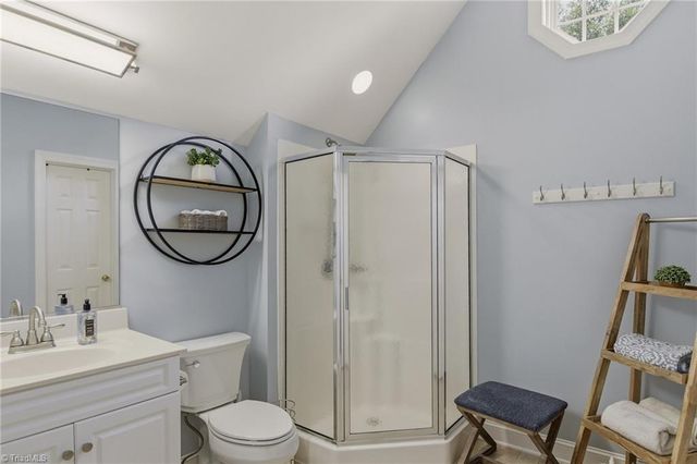 6655 Lake Dale Way, Clemmons, NC 27012