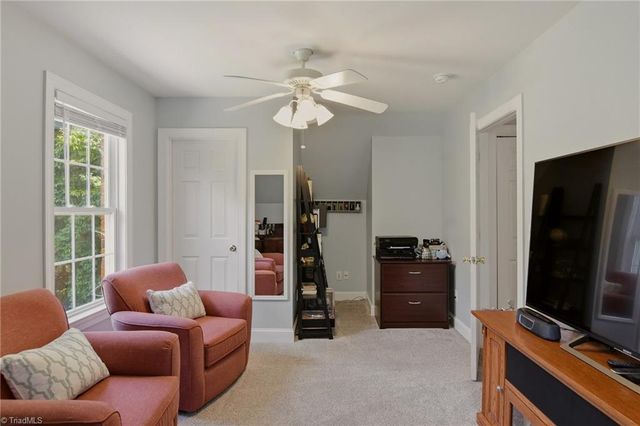 6655 Lake Dale Way, Clemmons, NC 27012