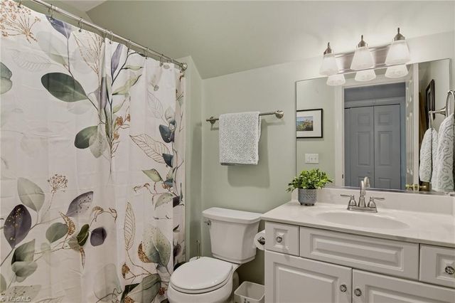 6655 Lake Dale Way, Clemmons, NC 27012
