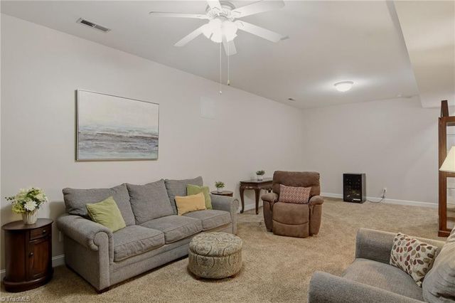 6655 Lake Dale Way, Clemmons, NC 27012