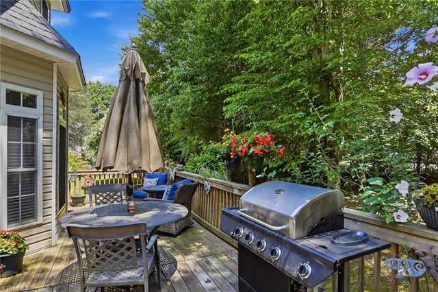 6655 Lake Dale Way, Clemmons, NC 27012
