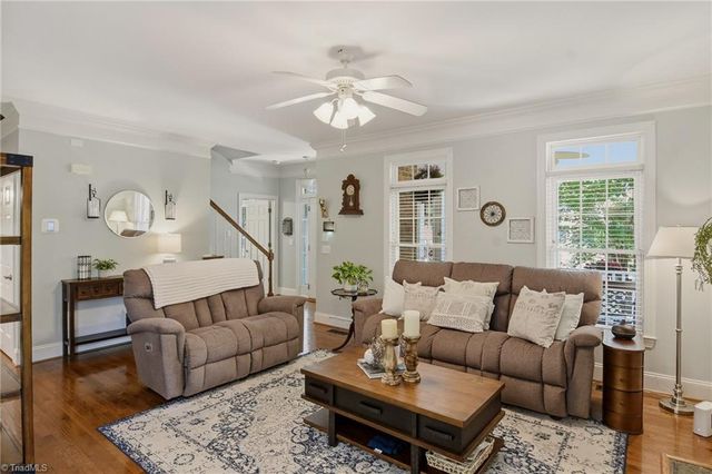 6655 Lake Dale Way, Clemmons, NC 27012