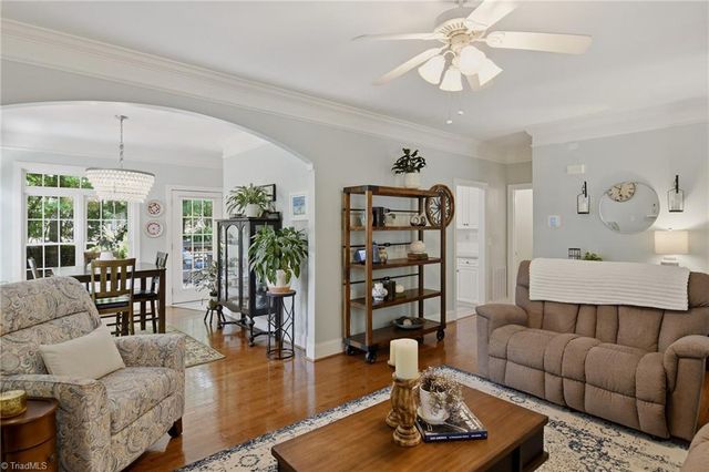 6655 Lake Dale Way, Clemmons, NC 27012