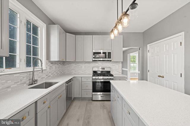 1239 HAMILTON DR, West Chester, PA 19380