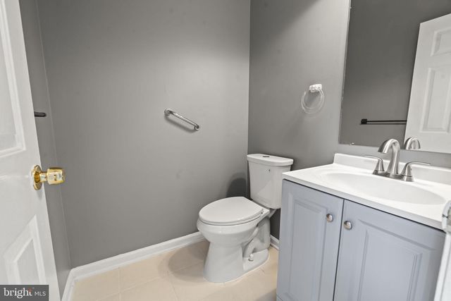 1239 HAMILTON DR, West Chester, PA 19380