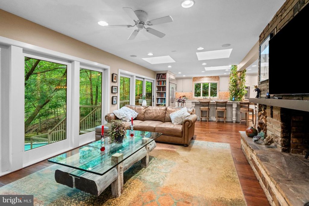 Image 15 of property listing at 7715 GRASTY RD, Baltimore, MD 21208