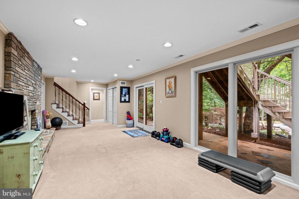 Image 33 of property listing at 7715 GRASTY RD, Baltimore, MD 21208