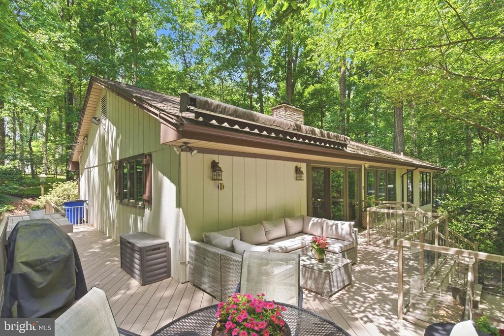 Image 38 of property listing at 7715 GRASTY RD, Baltimore, MD 21208