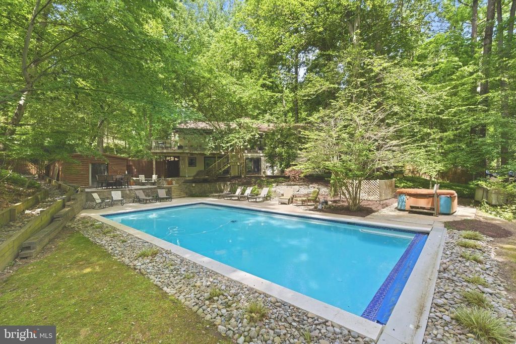 Image 42 of property listing at 7715 GRASTY RD, Baltimore, MD 21208