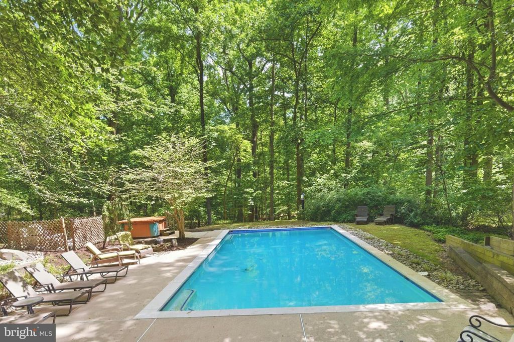 Image 44 of property listing at 7715 GRASTY RD, Baltimore, MD 21208