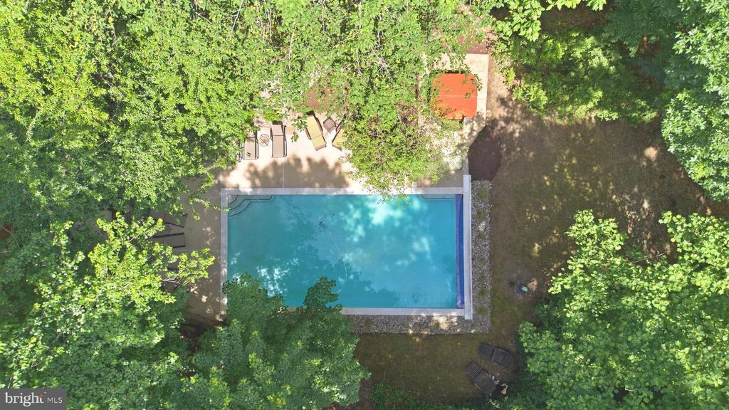Image 46 of property listing at 7715 GRASTY RD, Baltimore, MD 21208