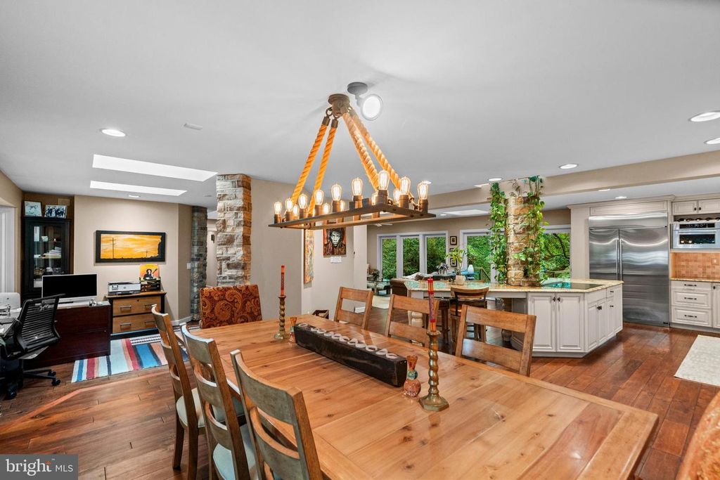 Image 5 of property listing at 7715 GRASTY RD, Baltimore, MD 21208