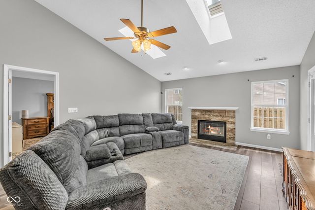 9733 Centennial Court, Avon, IN 46123