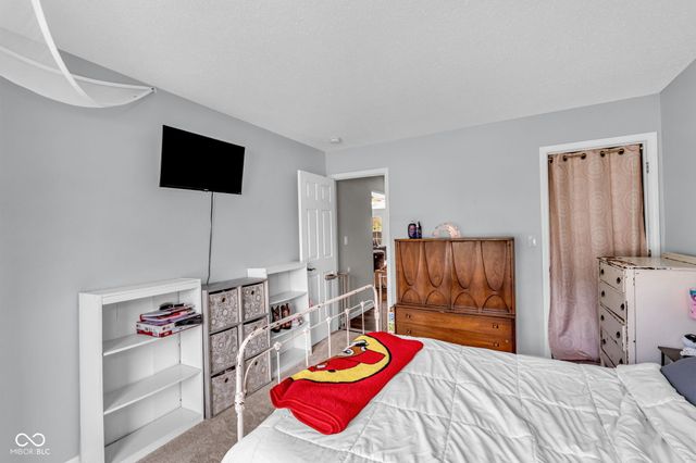 9733 Centennial Court, Avon, IN 46123