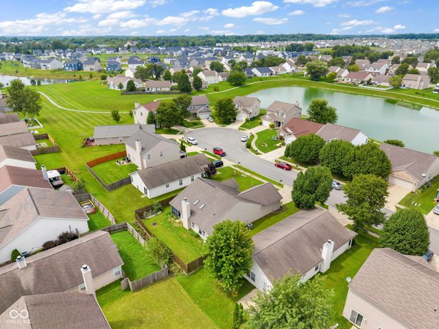 9733 Centennial Court, Avon, IN 46123
