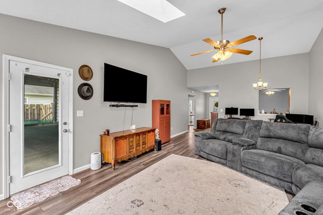 9733 Centennial Court, Avon, IN 46123